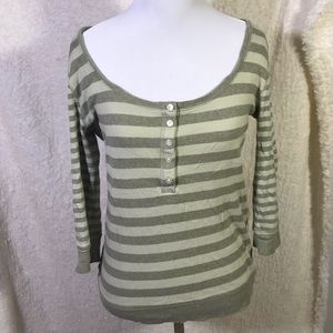 Long sleeved top